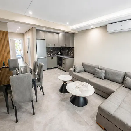 Katsanikos Apartment