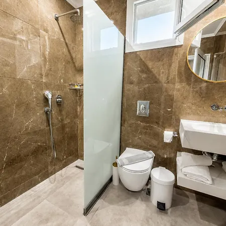 Katsanikos Apartment